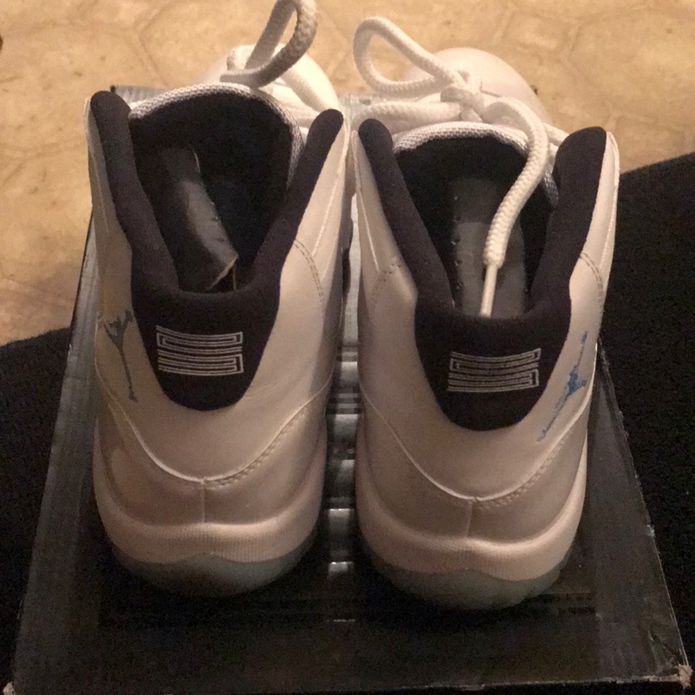 Jordan 11s - Picture 4 of 4